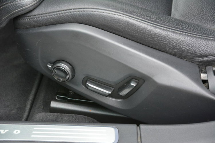 Volvo V90 Skóry Virtual Cockpit Radar ACC Harman/Kardon Navi Kamera Full Led zdjęcie 34