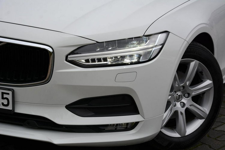 Volvo V90 Skóry Virtual Cockpit Radar ACC Harman/Kardon Navi Kamera Full Led zdjęcie 5