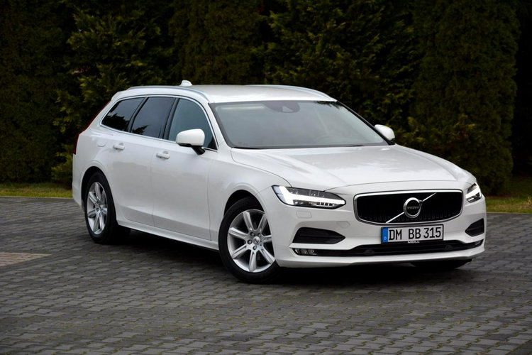 Volvo V90 Skóry Virtual Cockpit Radar ACC Harman/Kardon Navi Kamera Full Led zdjęcie 9