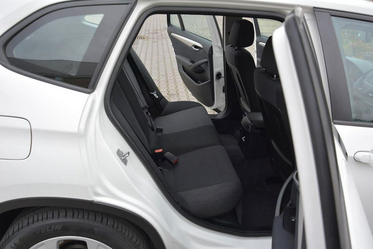 BMW X1 Lift x-Drive 4x4 Navi Klimatronic Parktronic Oryginał z Niemiec zdjęcie 16