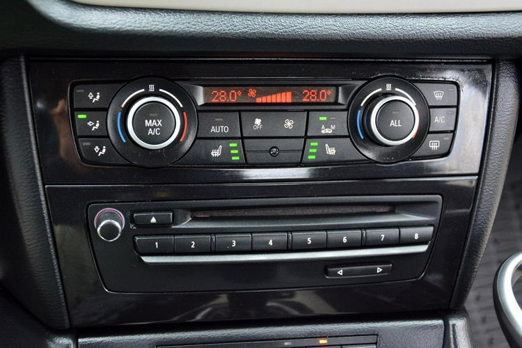 BMW X1 Lift x-Drive 4x4 Navi Klimatronic Parktronic Oryginał z Niemiec zdjęcie 27