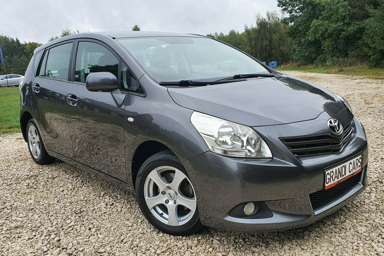 Toyota Verso 1.8 16v 147KM # Navi # Kamera # Climatronic # Panorama # Super Stan zdjęcie 3