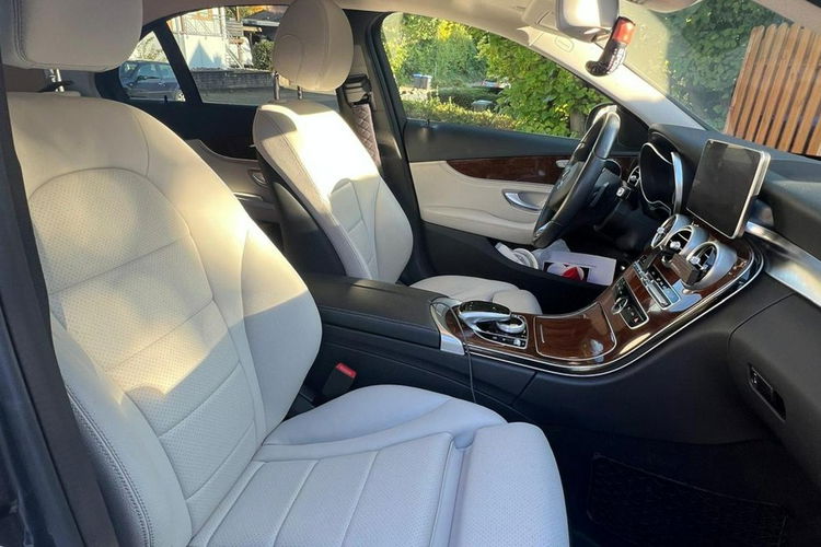 Mercedes C 180 C250 Sedan 211KM Avantgarde Duża Navi Radar FulLed Skóry zdjęcie 8