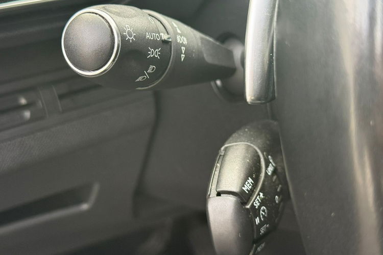 Peugeot 5008 1.5 blu hdi 130 KM Automat 7 os. Ledy kamera Navi pół skóry 1.r.gwaran zdjęcie 15