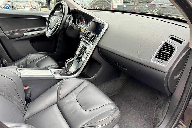 Volvo XC 60 Ocean Race Panorama Skóry Xenon Gwrancja zdjęcie 14