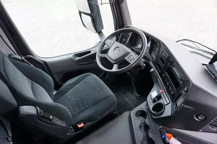 Mercedes ACTROS / 1830 / ACC / EURO 6 / CHŁODNIA + WINDA / 16 PALET zdjęcie 13