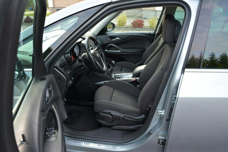 Opel Zafira 1.4T(140KM) Panorama Xenon Led Alu19 7 Foteli LPG STAG zdjęcie 23