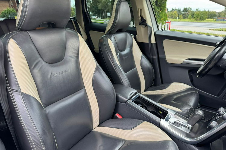 Volvo XC 60 R-Design Panorama Automat zdjęcie 27