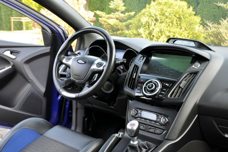 Ford Focus 2.0T(250KM) ST Xenon Led Navi Kamera Recaro Skóry Szyber Alu18"ASO zdjęcie 26
