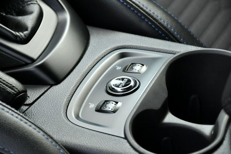 Ford Focus 2.0T(250KM) ST Xenon Led Navi Kamera Recaro Skóry Szyber Alu18"ASO zdjęcie 37