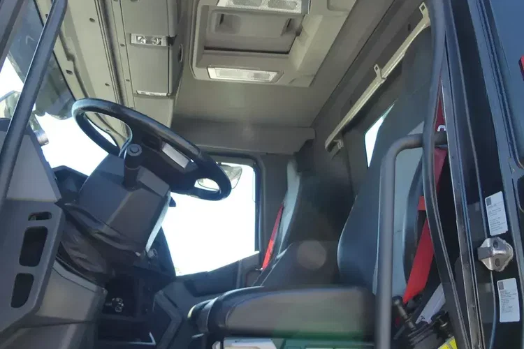 Renault C480 SILNIK 13L / 8x4 / WYWROTKA / HYDRAULICZNA TYLNA KLAPA / zdjęcie 23