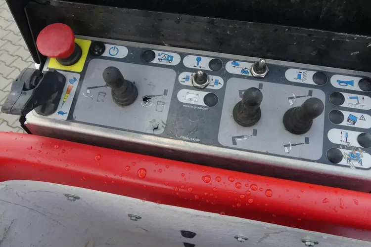 Renault MASTER / PODNOŚNIK KOSZOWY / ZWYŻKA 12M / zdjęcie 16