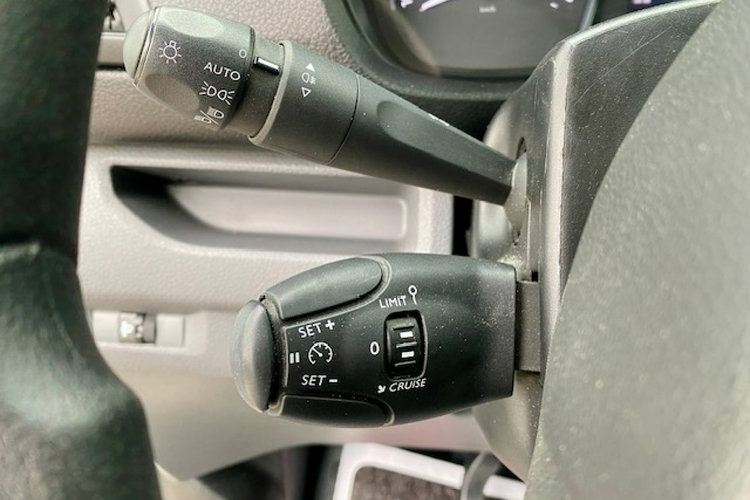 Toyota ProAce SALON PL / 127 tys.km / 2.0 - 122KM / DŁUGA / KLIMA / GWARANCJA zdjęcie 13