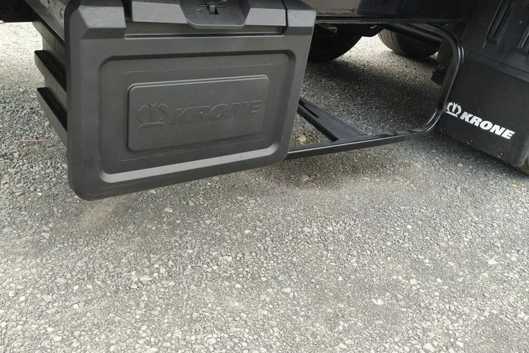 Krone Standard OŚ Podnoszona SAF 2017r zdjęcie 20