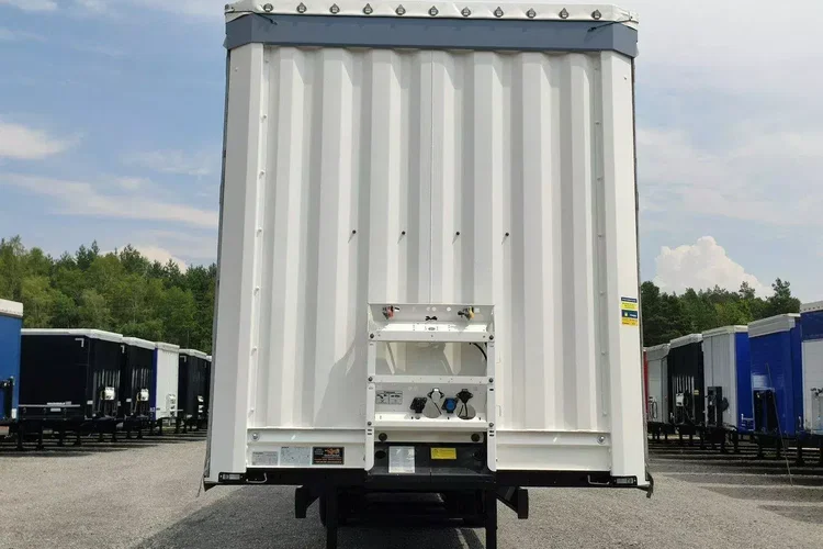 Krone Standard OŚ Podnoszona SAF 2017r zdjęcie 28