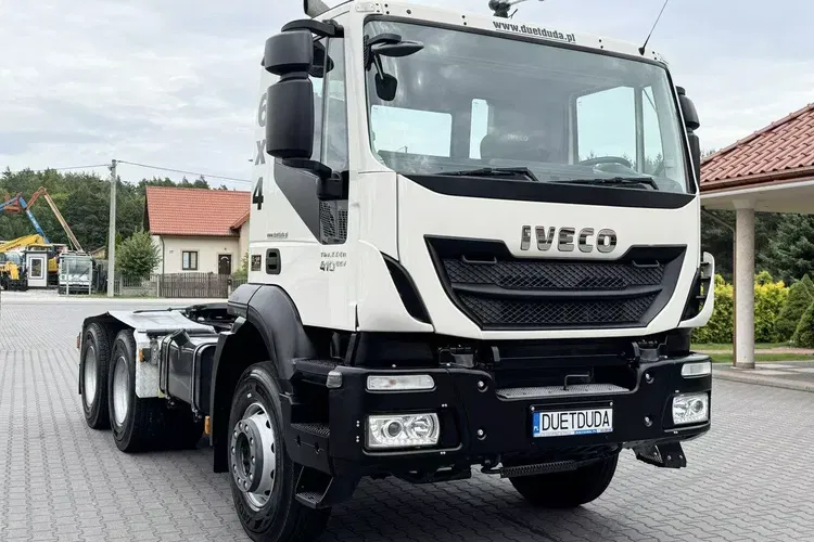Iveco Trakerr 26.410 6x4 Manual Mały Przebieg tylko-46000km zdjęcie 4