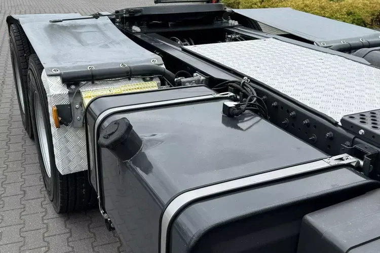 Iveco Trakerr 26.410 6x4 Manual Mały Przebieg tylko-46000km zdjęcie 5