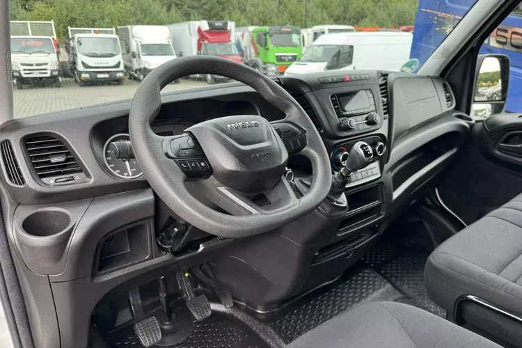 Iveco Daily 35C16 V zdjęcie 21