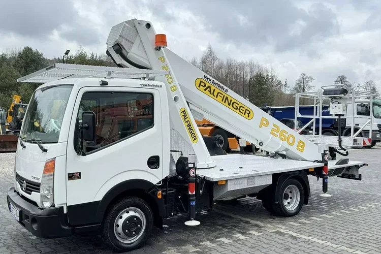 Nissan Cabstar zdjęcie 8