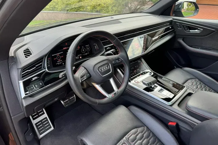 Audi rs-q8 zdjęcie 21