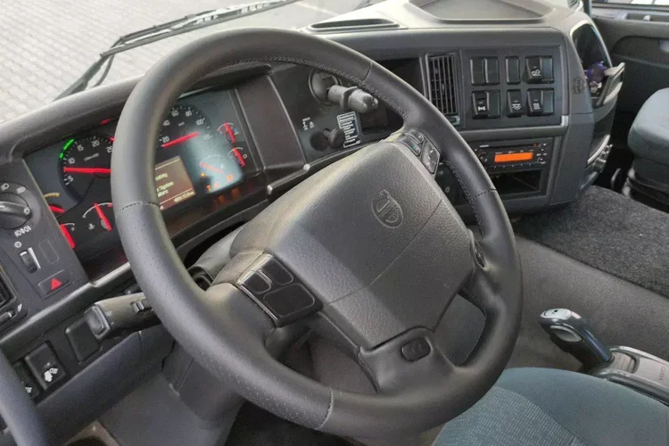 Volvo FM 410Bramowiec Hakowiec 6x2 Oś Skrętna / Podnoszona Automat zdjęcie 28