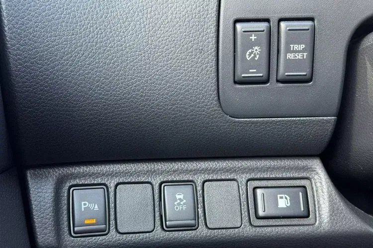 Nissan navara zdjęcie 18