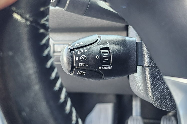 Peugeot 308 SW Grzane fotele, nawigacja, alufelgi, czujniki cofania zdjęcie 22