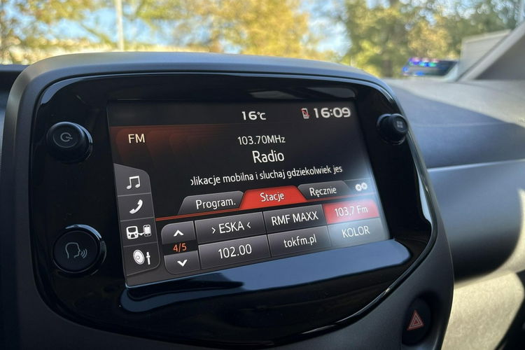 Toyota Aygo 1.0 VVTi 72KM X-PLAY TECH, salon Polska, gwarancja, FV23% zdjęcie 25