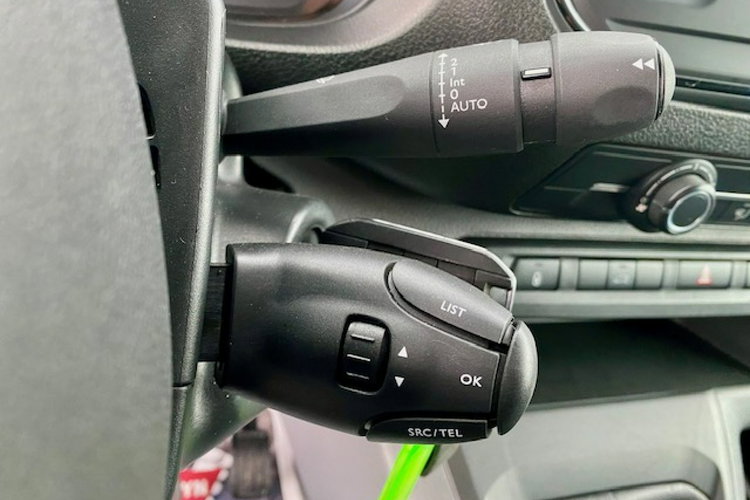 Toyota ProAce SALON PL / 1.6 - 95KM / 59 tys.km / tempomat / SERVIS / GWARANCJA zdjęcie 15