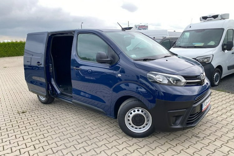 Toyota ProAce SALON PL / 1.6 - 95KM / 59 tys.km / tempomat / SERVIS / GWARANCJA zdjęcie 2