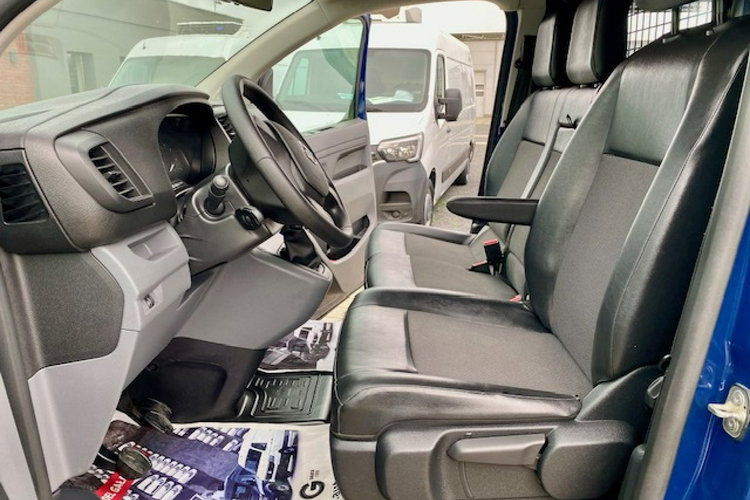 Toyota ProAce SALON PL / 1.6 - 95KM / 59 tys.km / tempomat / SERVIS / GWARANCJA zdjęcie 9