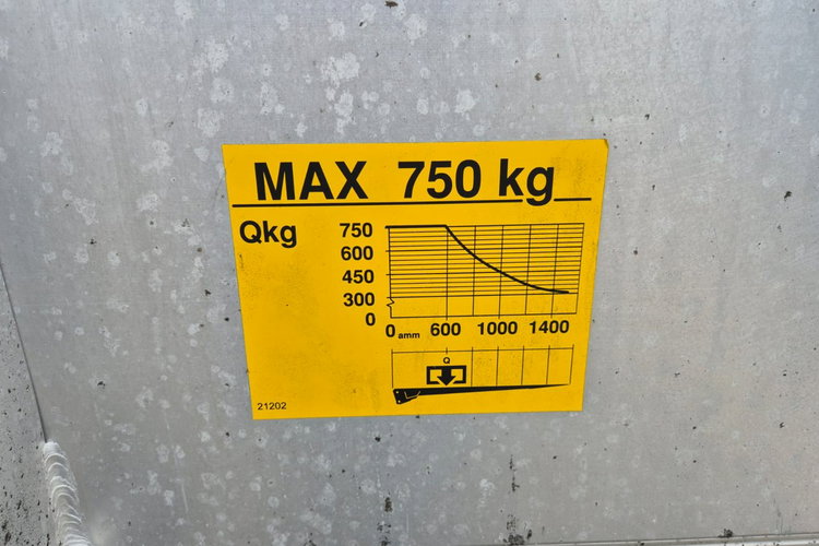 Daily 35C16 V Iveco Daily 35S16 Hi-Matic / AUTOMAT / CHŁODNIA / MITSUBISHI / 1WŁ zdjęcie 15