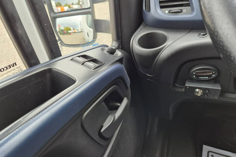 Daily 35C16 V Iveco Daily 35S16 Hi-Matic / AUTOMAT / CHŁODNIA / MITSUBISHI / 1WŁ zdjęcie 28