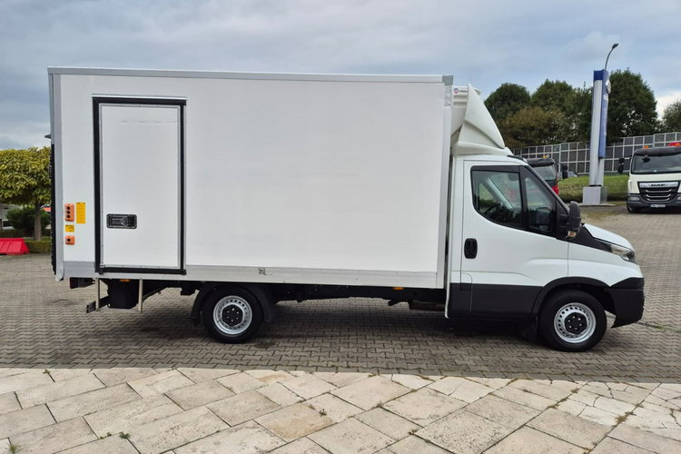 Daily 35C16 V Iveco Daily 35S16 Hi-Matic / AUTOMAT / CHŁODNIA / MITSUBISHI / 1WŁ zdjęcie 6