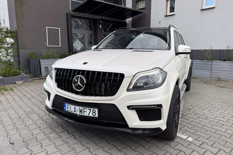 Mercedes GL 63 AMG 5.5 V8 557KM / 4-Matic / Bogate wyposażenie / Japonia / Bezwypadkowy zdjęcie 3