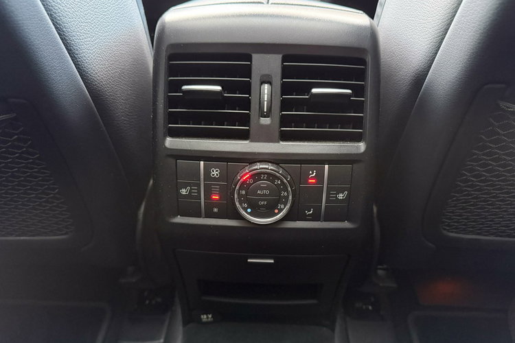 Mercedes GL 63 AMG 5.5 V8 557KM / 4-Matic / Bogate wyposażenie / Japonia / Bezwypadkowy zdjęcie 50