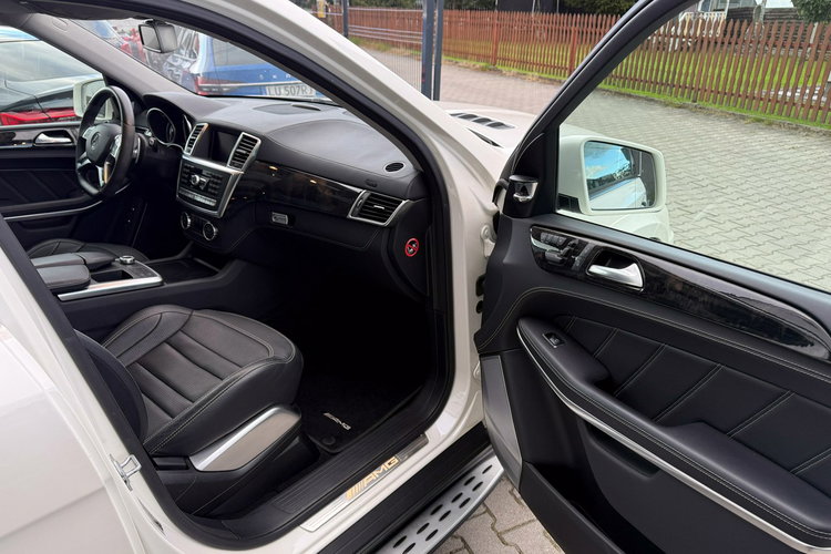 Mercedes GL 63 AMG 5.5 V8 557KM / 4-Matic / Bogate wyposażenie / Japonia / Bezwypadkowy zdjęcie 51