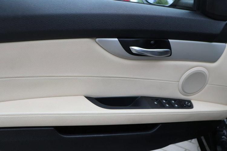 BMW Z4 CABRIO, navi, skóra, 6-bieg, zarejestrowany zdjęcie 23