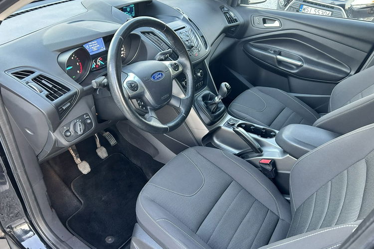 Ford Kuga 4x4 zdjęcie 9