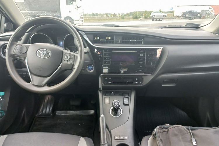 Toyota Auris e-CVT 1.8 Hybryda Pełna historia serwisowa Salon PL FV23% 32520 netto zdjęcie 12