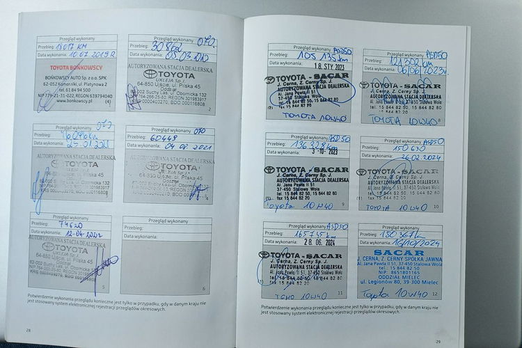 Toyota Auris e-CVT 1.8 Hybryda Pełna historia serwisowa Salon PL FV23% 32520 netto zdjęcie 13