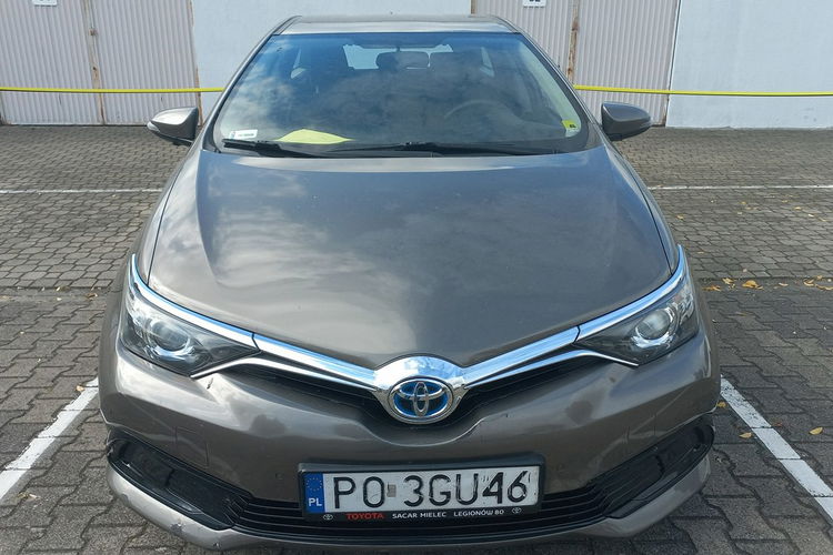 Toyota Auris e-CVT 1.8 Hybryda Pełna historia serwisowa Salon PL FV23% 32520 netto zdjęcie 2