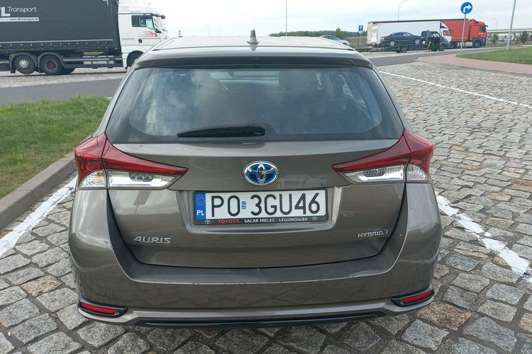 Toyota Auris e-CVT 1.8 Hybryda Pełna historia serwisowa Salon PL FV23% 32520 netto zdjęcie 5