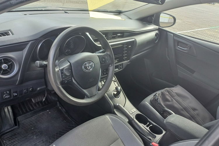 Toyota Auris e-CVT 1.8 Hybryda Pełna historia serwisowa Salon PL FV23% 32520 netto zdjęcie 7