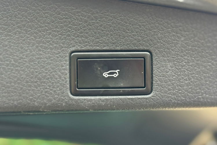 Volkswagen Touareg 3.6 FSI 4-Motion HAK 3.5T zdjęcie 40