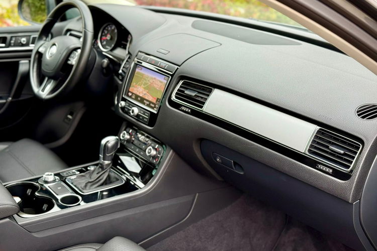 Volkswagen Touareg 3.6 FSI 4-Motion HAK 3.5T zdjęcie 7