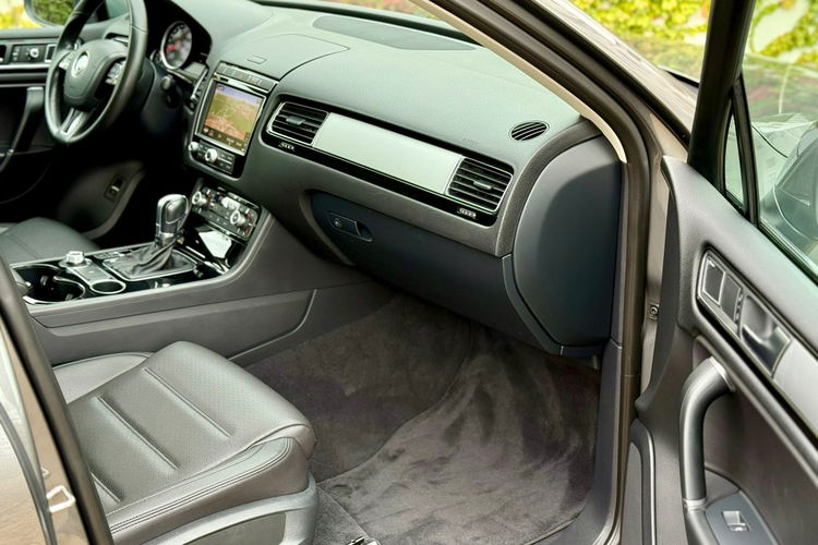 Volkswagen Touareg 3.6 FSI 4-Motion HAK 3.5T zdjęcie 8