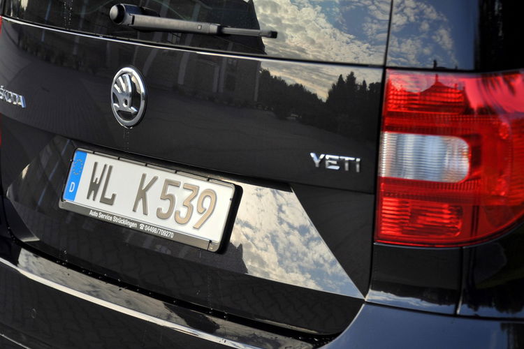 Skoda Yeti 2.0TDI(110KM) Duża Navi Klimatronik Reling Welur Parktronik Alu17"ASO zdjęcie 16