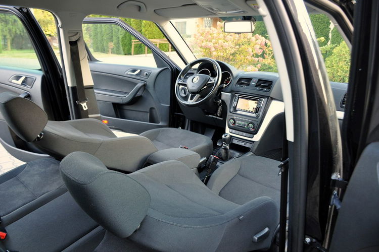 Skoda Yeti 2.0TDI(110KM) Duża Navi Klimatronik Reling Welur Parktronik Alu17"ASO zdjęcie 23