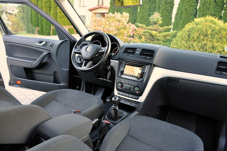 Skoda Yeti 2.0TDI(110KM) Duża Navi Klimatronik Reling Welur Parktronik Alu17"ASO zdjęcie 24
